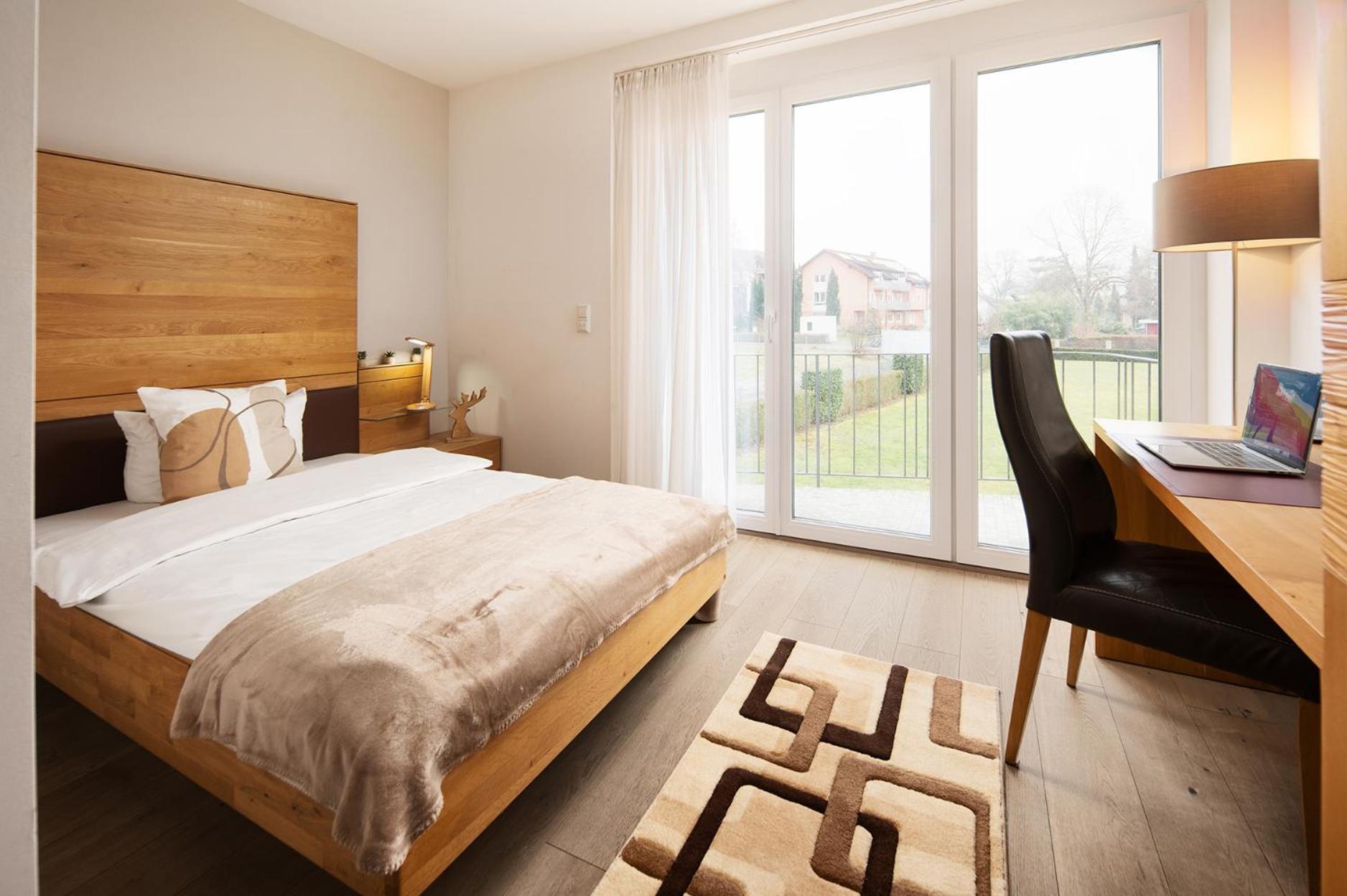 Hotel Vier Jahreszeiten An Der Therme & Kliniken Bad Krozingen Naehe Freiburg & Schwarzwald Ideal Fuer Wellness Kur & Business Ausfluege 24H Check In- Wlan & Parken Gratis Kültér fotó