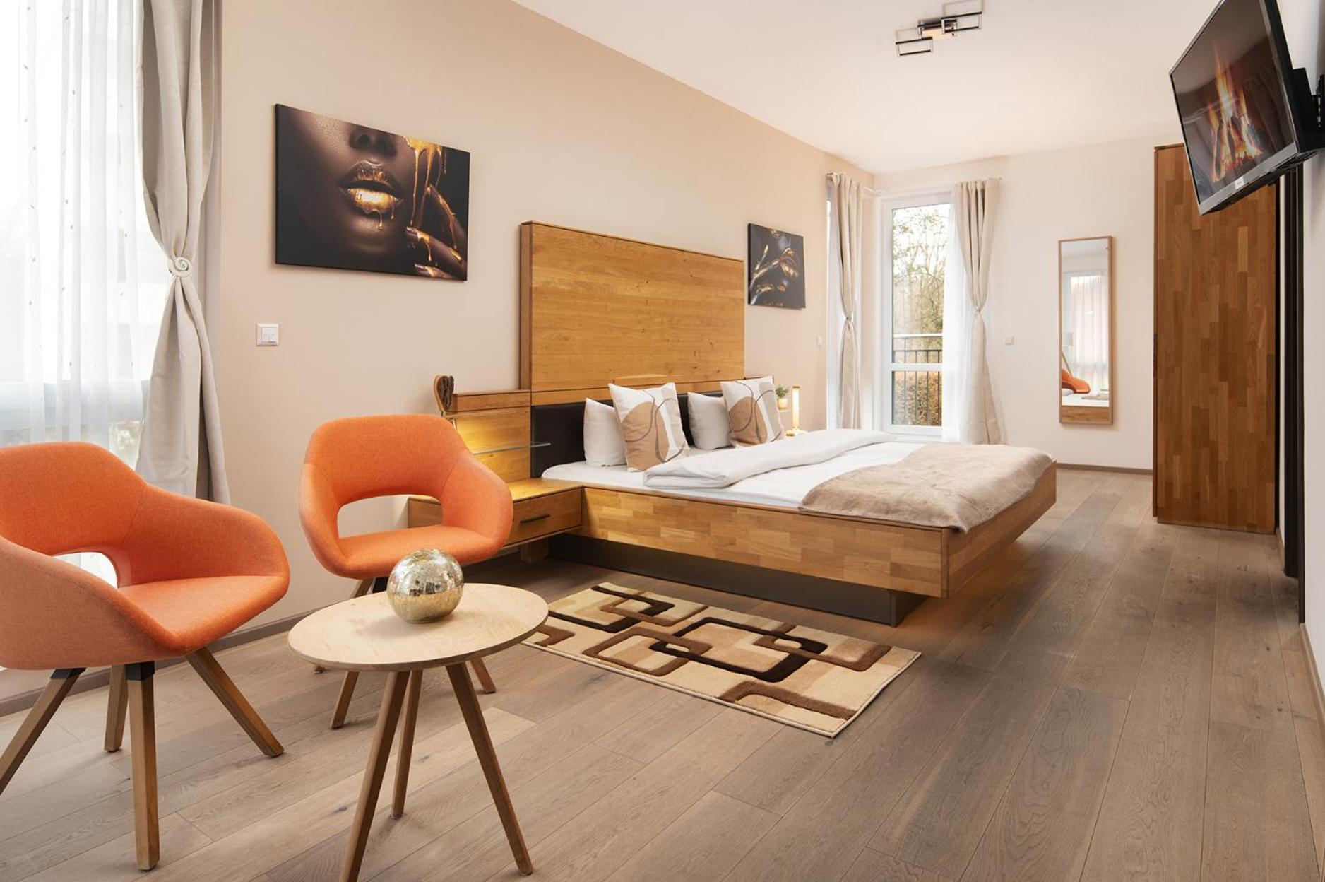 Hotel Vier Jahreszeiten An Der Therme & Kliniken Bad Krozingen Naehe Freiburg & Schwarzwald Ideal Fuer Wellness Kur & Business Ausfluege 24H Check In- Wlan & Parken Gratis Kültér fotó